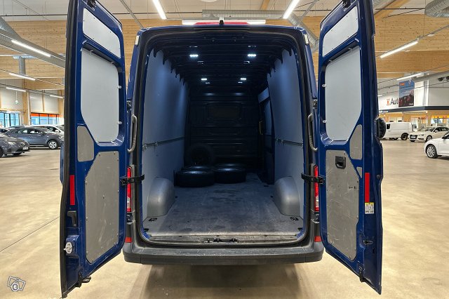 Volkswagen Crafter 16