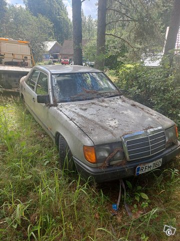 Mercedes-Benz 230, kuva 1