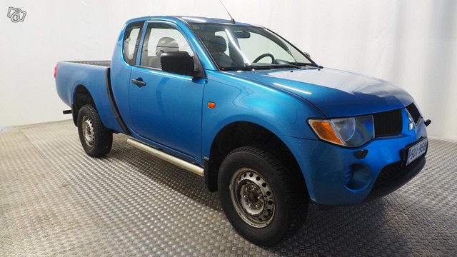 Mitsubishi L200 13