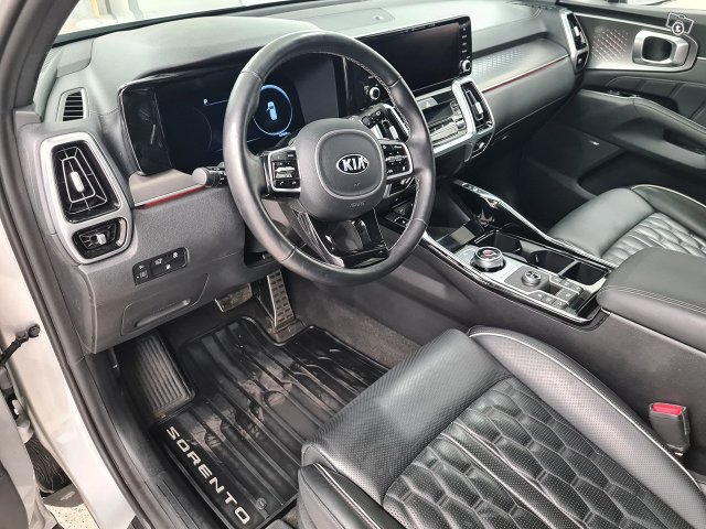 KIA Sorento 8