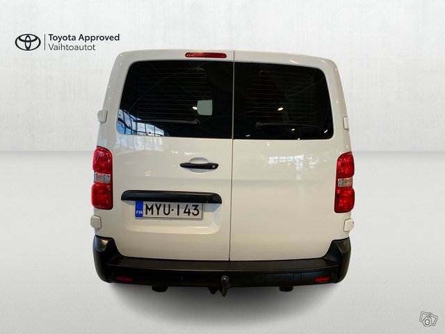 Toyota PROACE 4