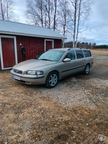 Volvo V70, kuva 1