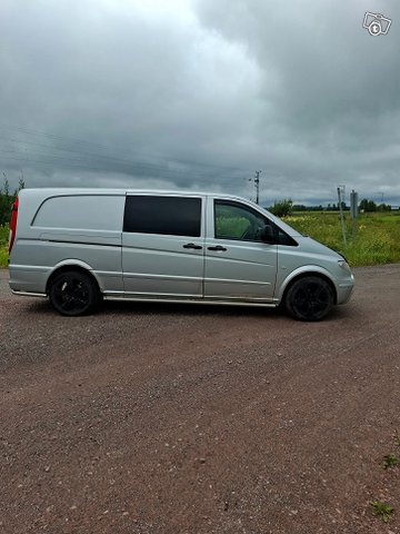 Mercedes-Benz Vito 2