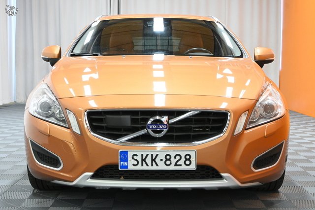 Volvo V60 2