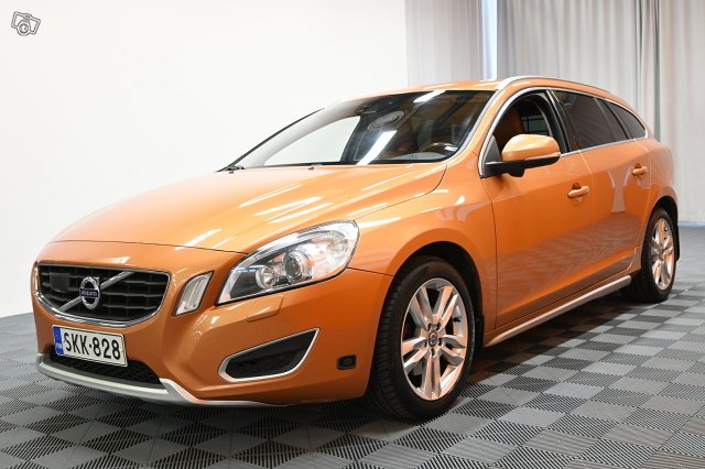 Volvo V60 3