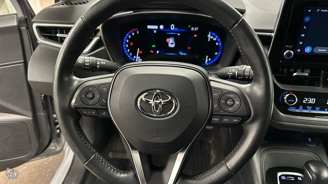 Toyota Corolla 12