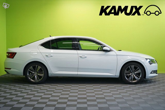 Skoda Superb 2