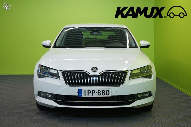 Skoda Superb 9