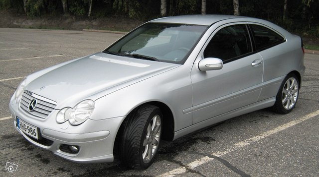 Mercedes-Benz C-sarja 1