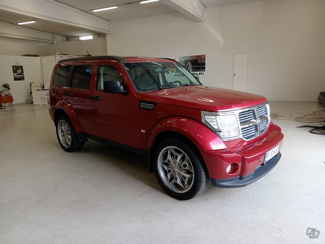 Dodge Nitro, kuva 1