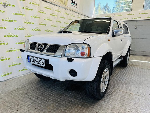 Nissan NP300