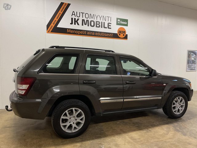 Jeep Grand Cherokee 13