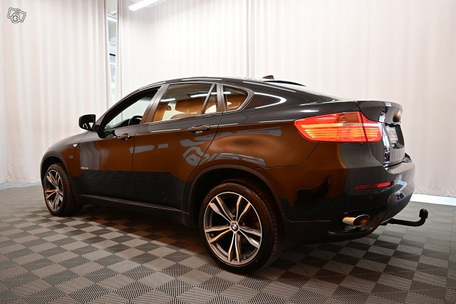 BMW X6 7