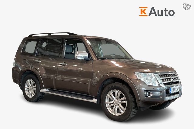 MITSUBISHI PAJERO