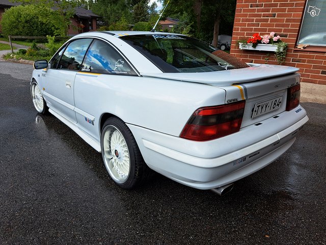 Opel Calibra, kuva 1