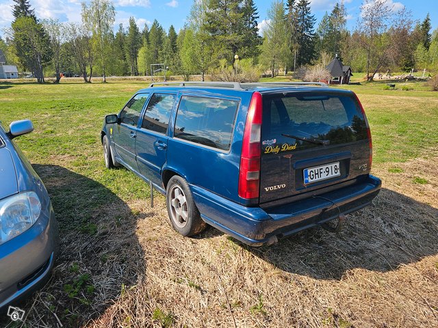 Volvo V70, kuva 1