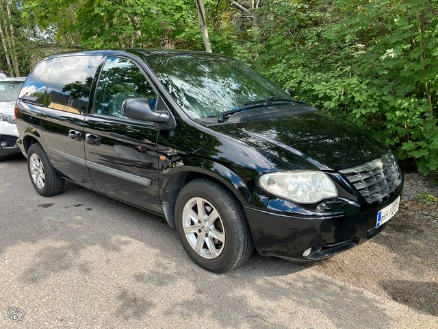 Chrysler Voyager-sarja 4