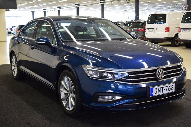 VOLKSWAGEN PASSAT 3