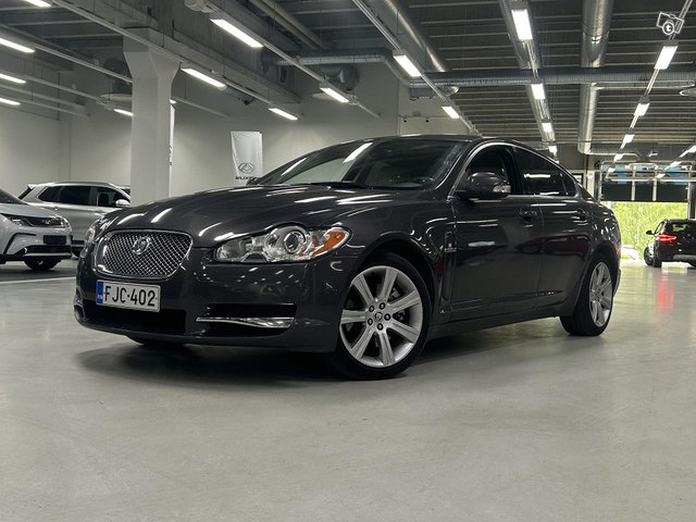 Jaguar XF, kuva 1