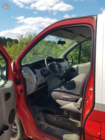 Opel Vivaro 6