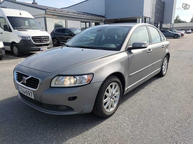 Volvo S40