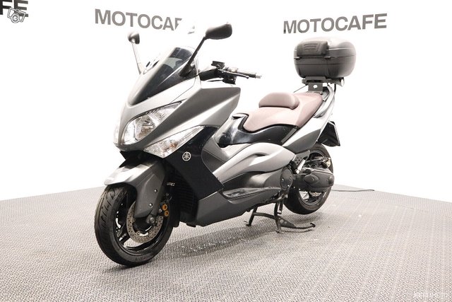 Yamaha T-Max 9