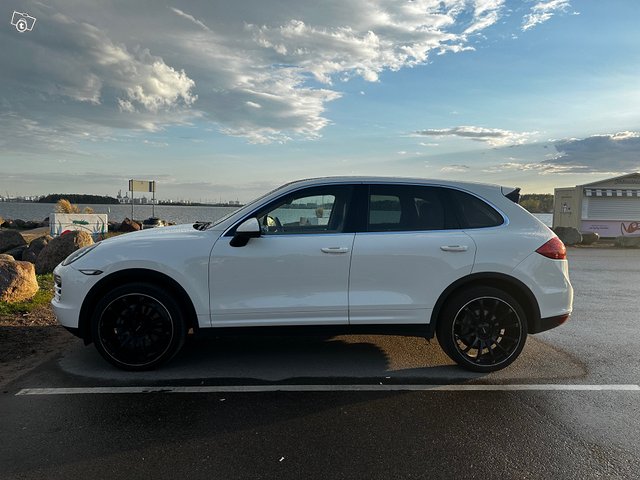 Porsche cayenne vuokralle