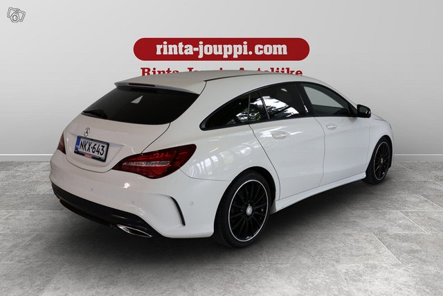 Mercedes-Benz CLA 5