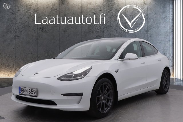 Tesla Model 3 1