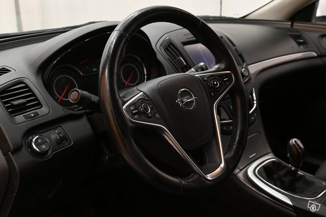 Opel Insignia 16