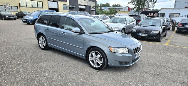 Volvo V50