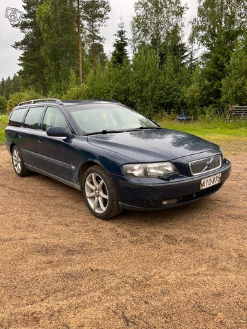 Volvo V70 2