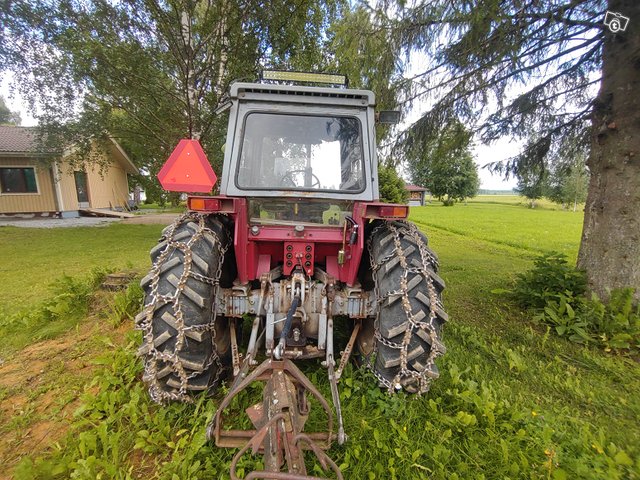 Massey Ferguson 565 2