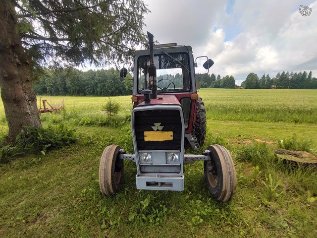 Massey Ferguson 565 3