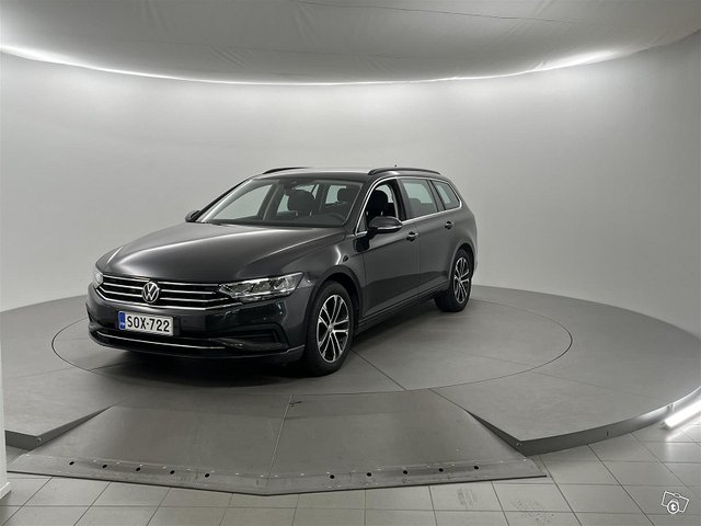 VOLKSWAGEN Passat, kuva 1