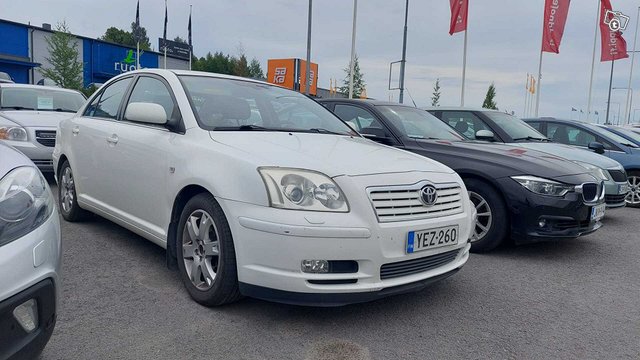 Toyota Avensis, kuva 1