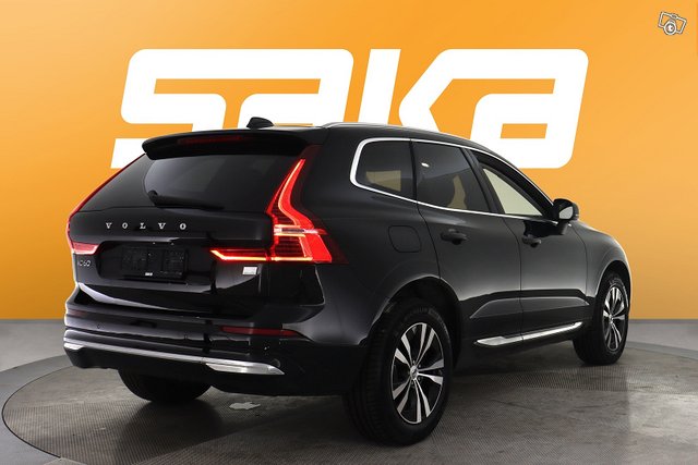 Volvo XC60 8