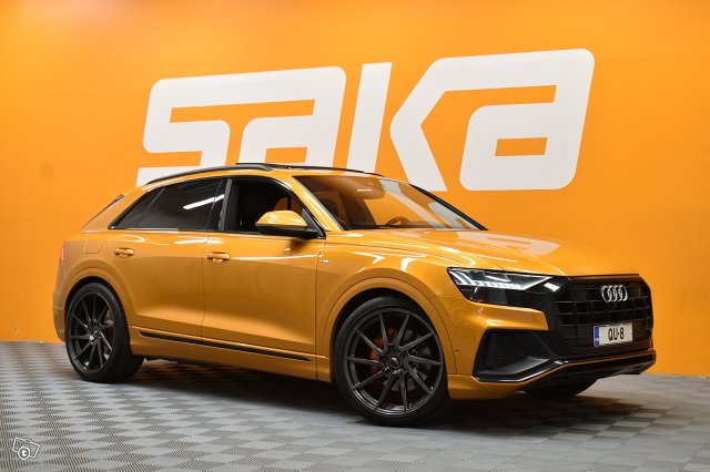 Audi Q8 1