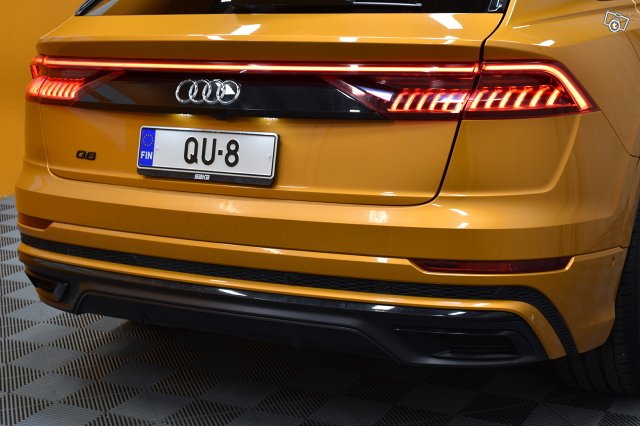 Audi Q8 9