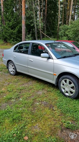 Toyota Avensis, kuva 1