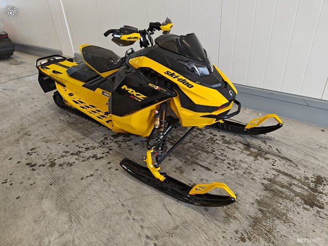 Ski-Doo MX Z, kuva 1