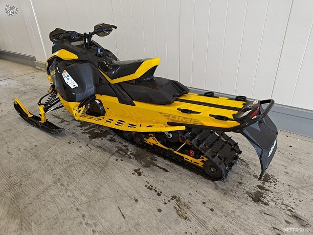 Ski-Doo MX Z 6