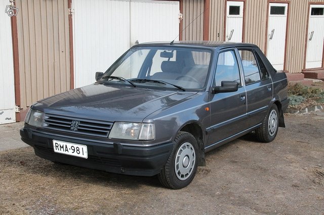 Peugeot 309