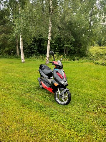 Aprilia sr50, kuva 1