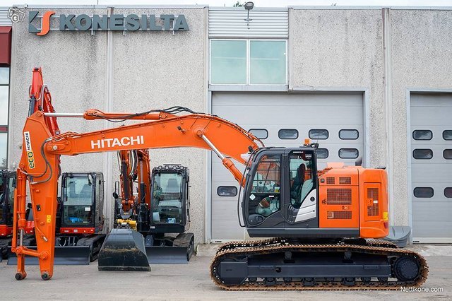 Hitachi ZX225USLC-6, kuva 1