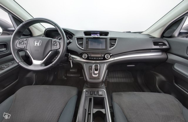 HONDA CR-V 8