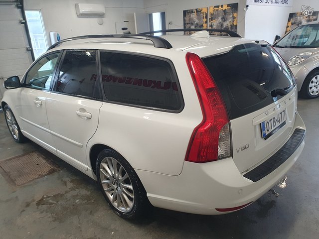 Volvo V50 3