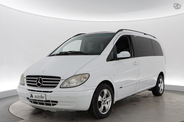 Mercedes-Benz Viano 1