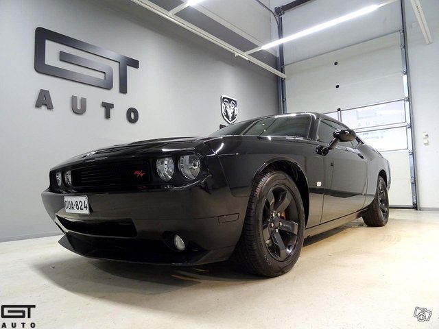 Dodge Challenger 2