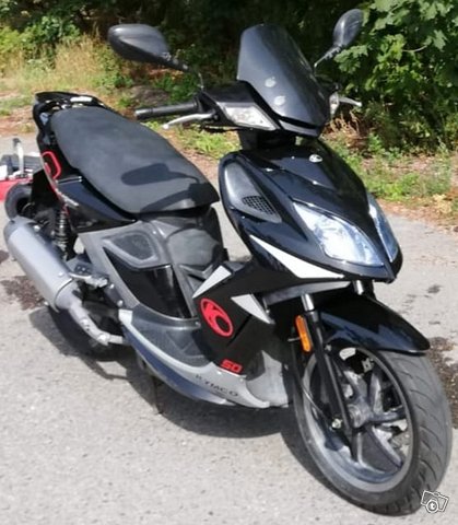 Kymco Super 8, kuva 1